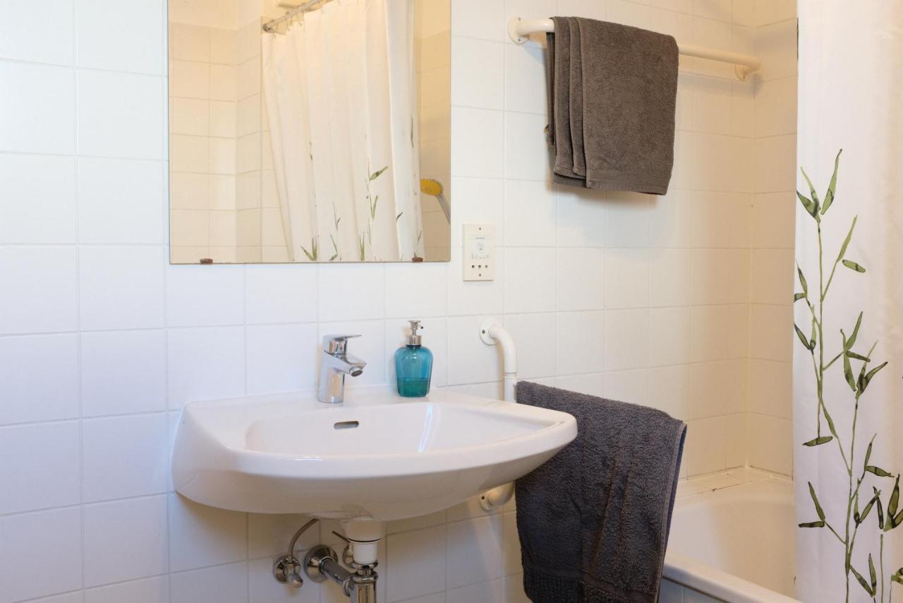 Town House Near Metro & Vienna City Center ภายนอก รูปภาพ
