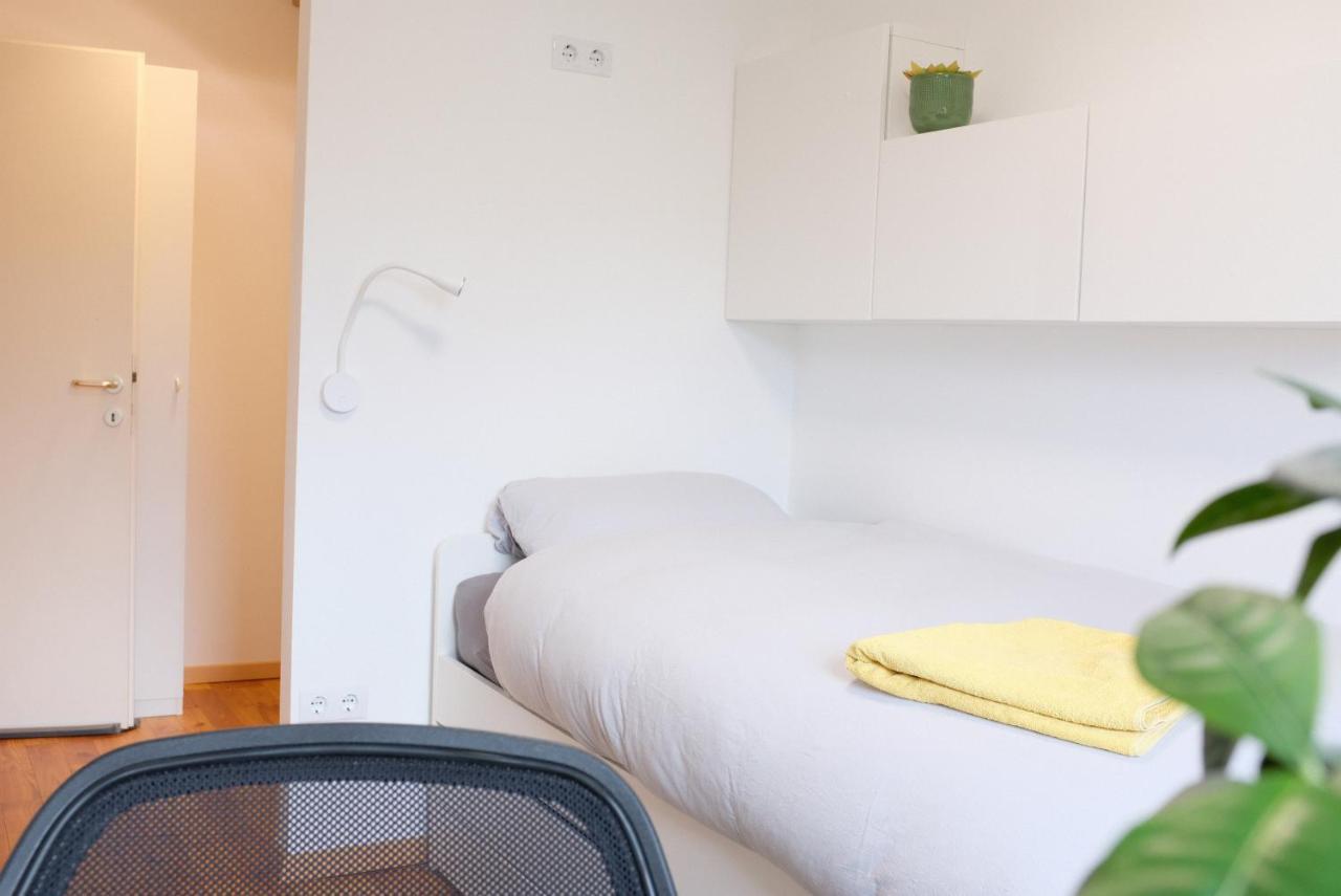 Town House Near Metro & Vienna City Center ภายนอก รูปภาพ